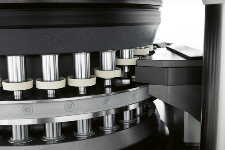 Inside Compression Machine Turret SOLIDA Tablet Press: pharma tablet compression | IMA Group