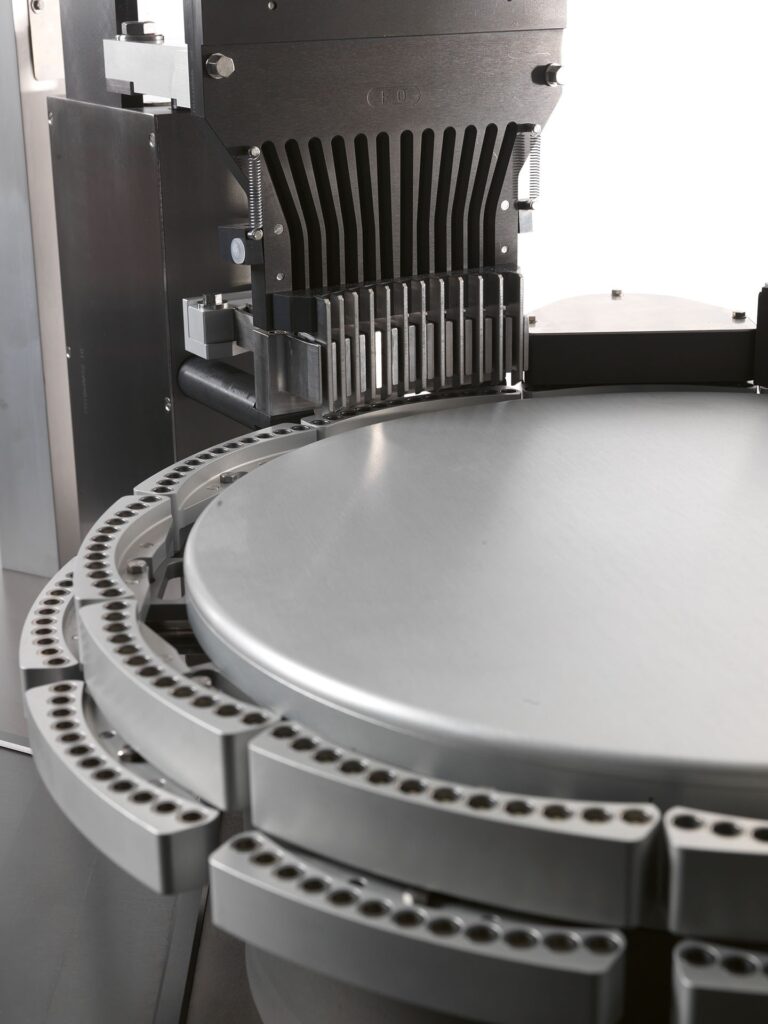 Adapta Machine Adapta 100-200 Capsule Filling Machine | IMA Group